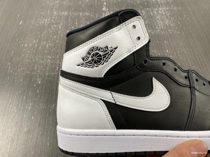 One Kick Air OG High 1 Jordan DZ5485-010 Panda Reverse 0808